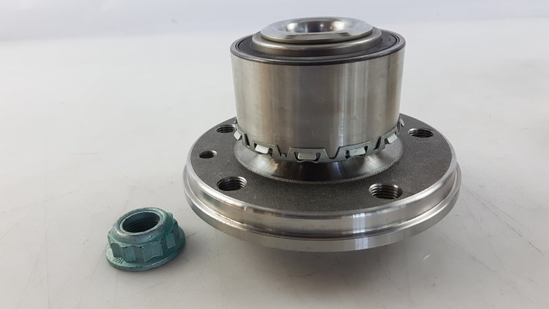 VAG Wheel Bearing Kit 7L0498611
