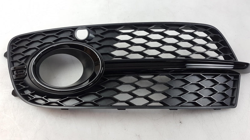VAG Cover, Fog Light 8R0807681SBMT