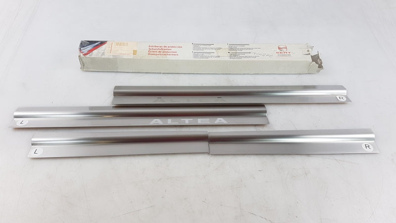 VAG Sill Trim Set 5P1071500