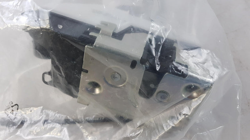PEUGEOT/CITROEN Door Lock 9135N0