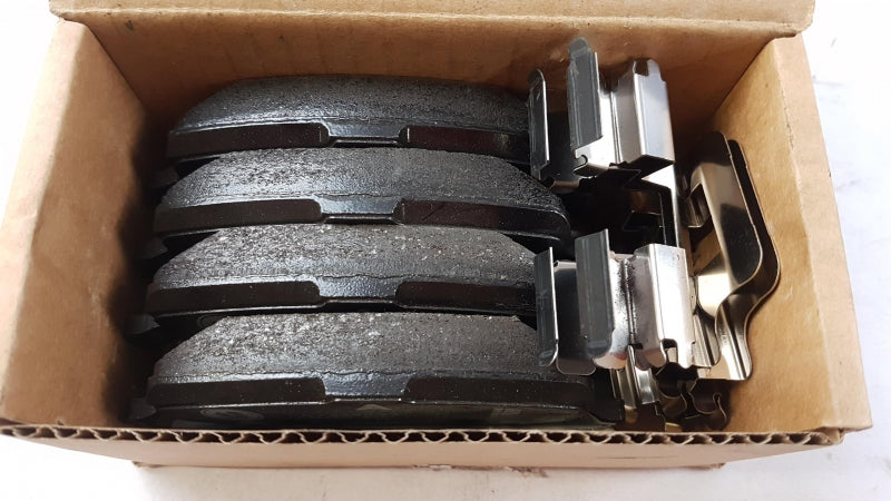 LAND ROVER Brake Pad Set LR043285