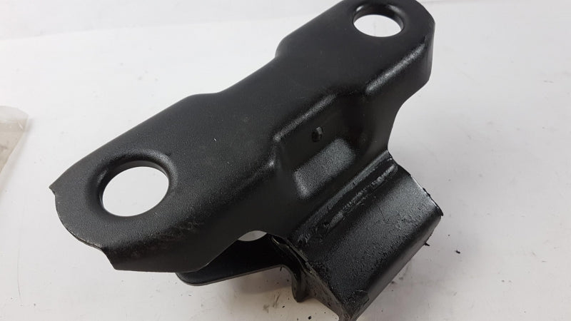MITSUBISHI Engine Mounting MR267394