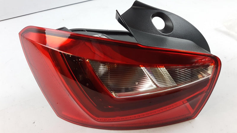 VAG Combination Rearlight 6J4945095L