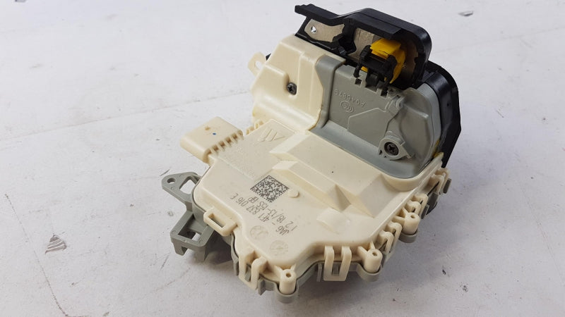 VAG Door Lock 4F1837016E