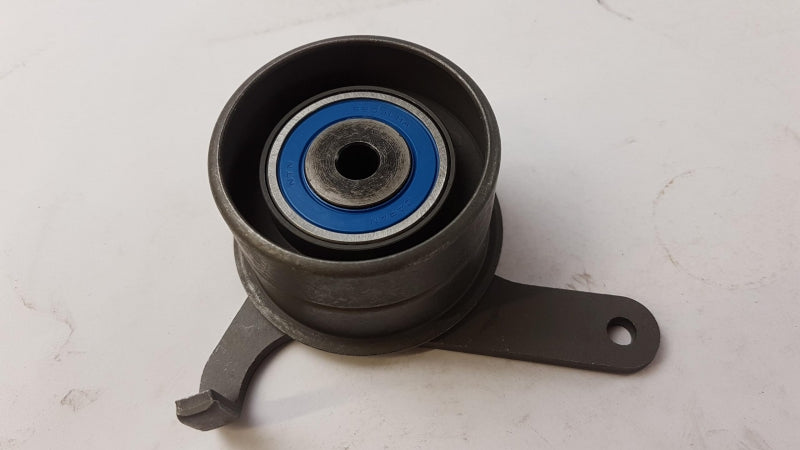 MITSUBISHI Belt Tensioner/Pulley MD064641