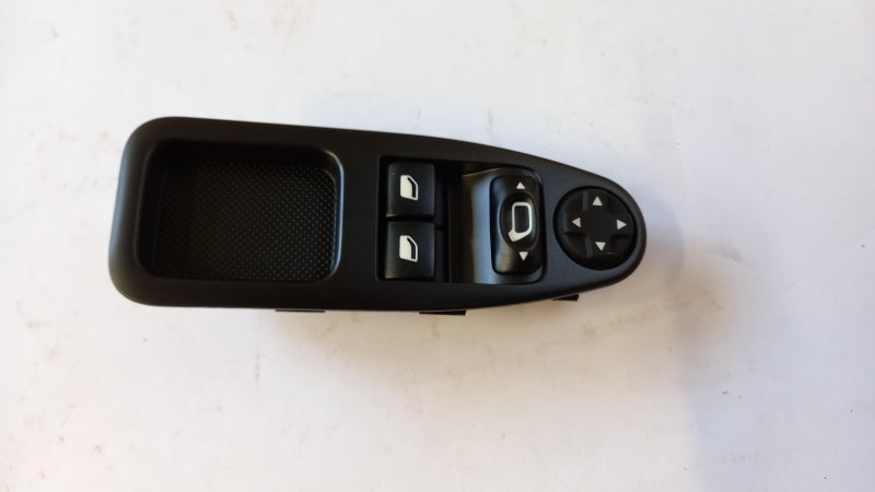 PEUGEOT/CITROEN Switch, Window Lift & Mirror Adjustment 6490P4
