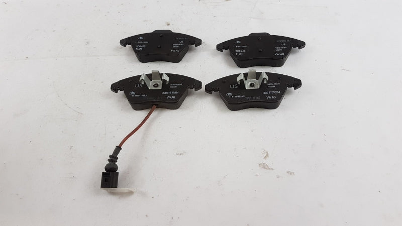 VAG Brake Pad Set 3C0698151K