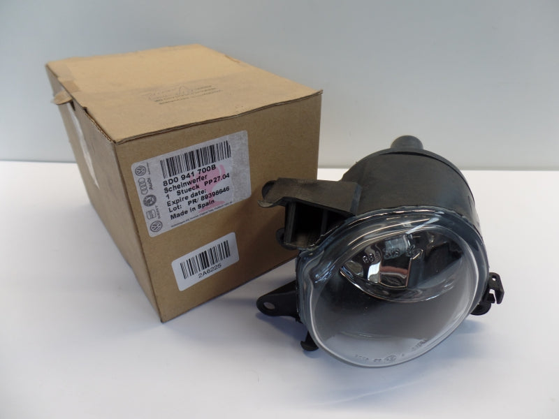 VAG Fog Light 8D0941700B
