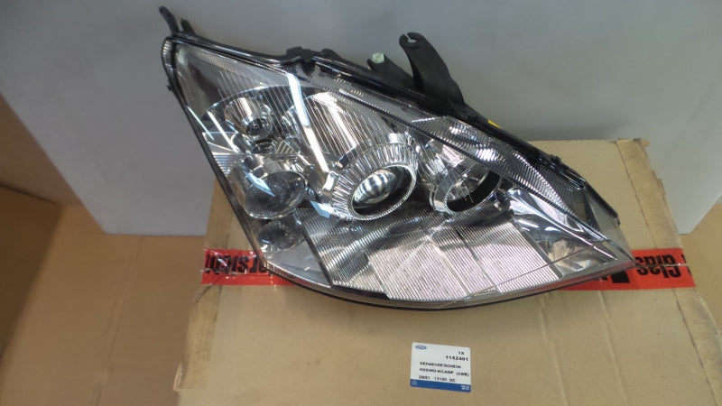 FORD Headlight 1152401
