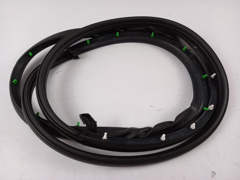 VAG Door Seal 8E0839912N