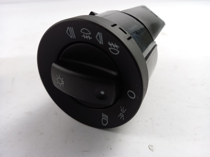 VAG Switch, Headlight 8E0941531C5PR