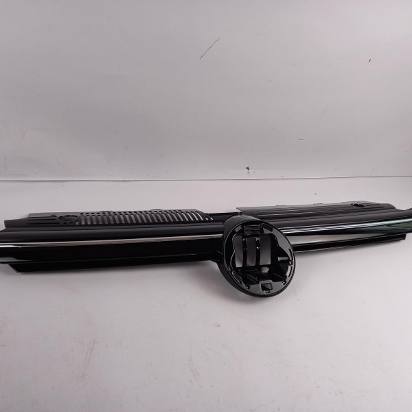 VAG Radiator Grille 5H0853651N041