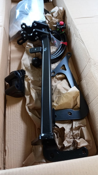 PEUGEOT/CITROEN Trailer Hitch 1613459280