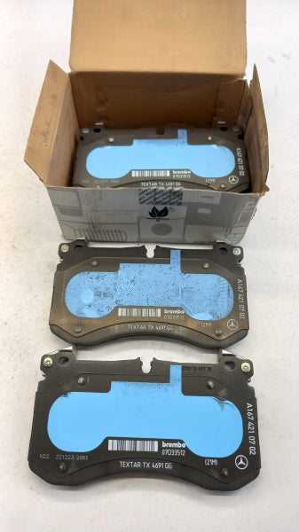 MERCEDES-BENZ Brake Pad Set A0004204603