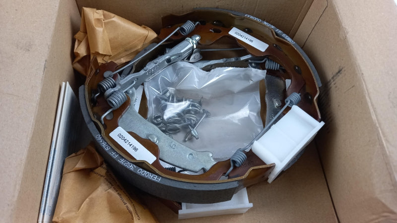 PEUGEOT/CITROEN Brake Shoe Set 424228