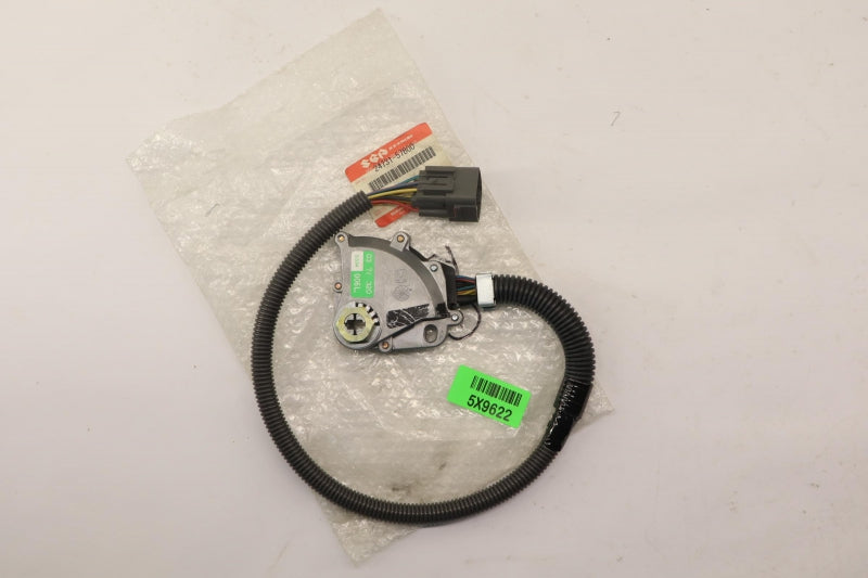 SUZUKI Switch 2473157B00000