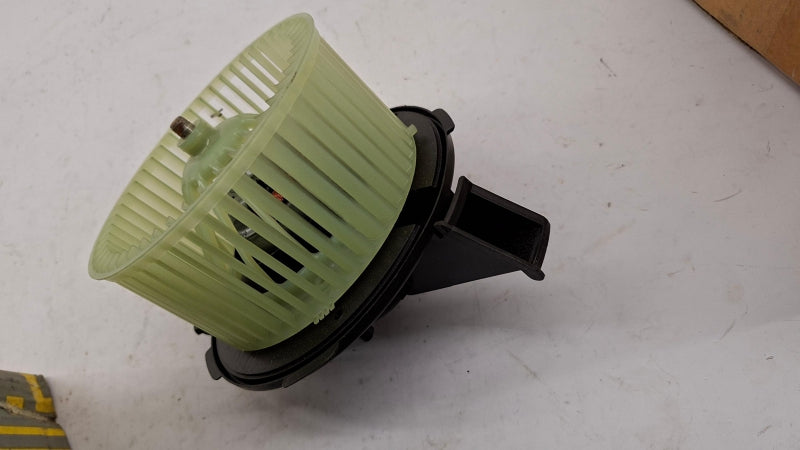 RENAULT Interior Blower 7701038538