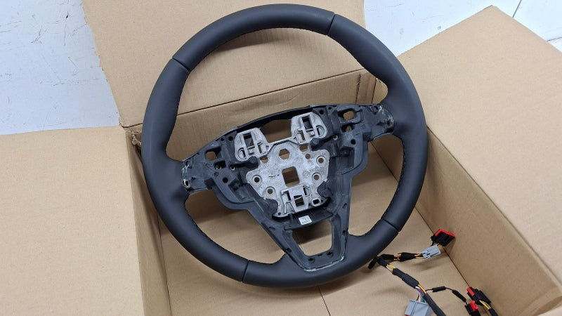 FORD Steering Wheel 2390471