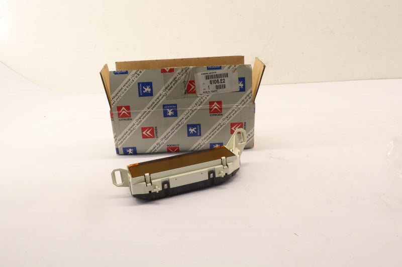 PEUGEOT/CITROEN Display Unit 6106E2