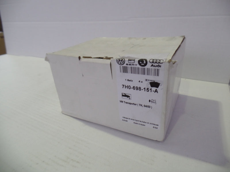 VAG Brake Pad Set 7H0698151A