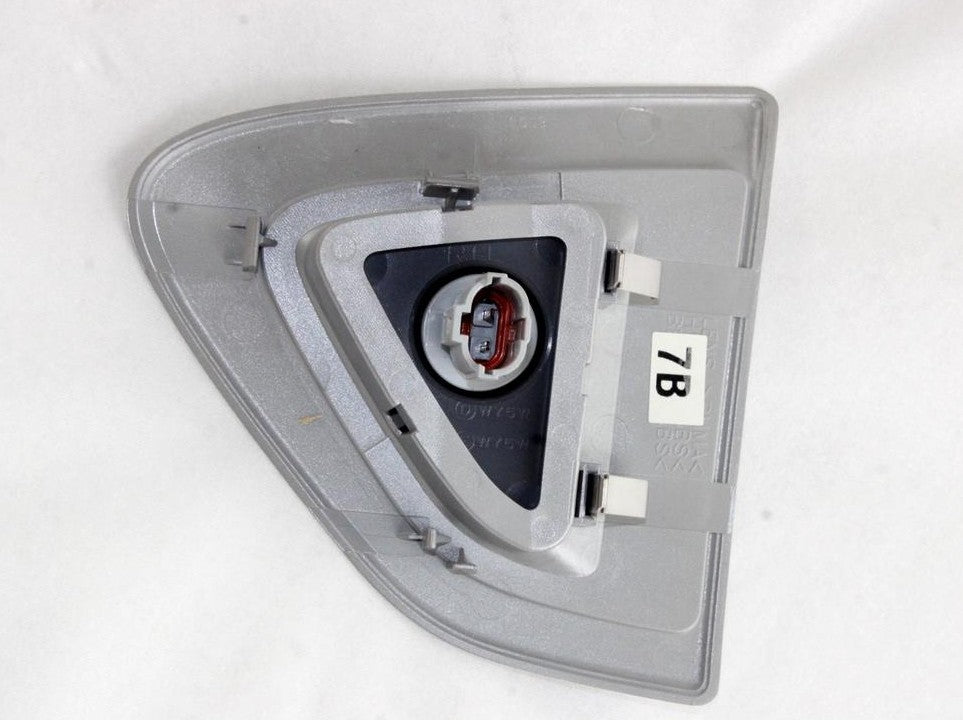 Chevrolet Captiva Front Right Fender Side Indicator Light 96627100 Genuine