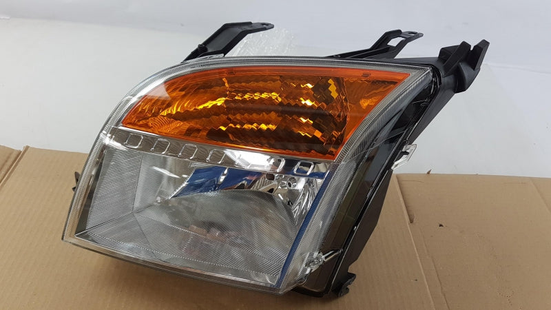 FORD Headlight 1547725