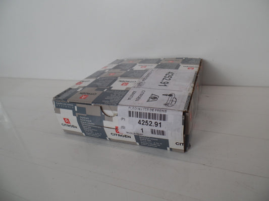 PEUGEOT/CITROEN Brake Pad Set 425291