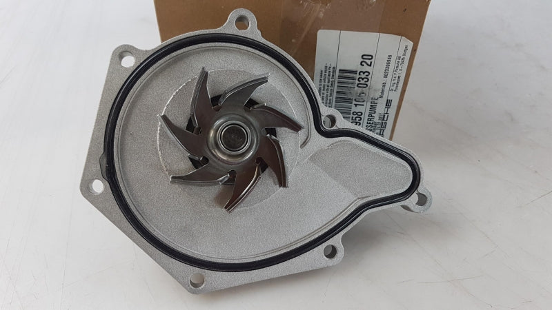 PORSCHE Water Pump 95810603320