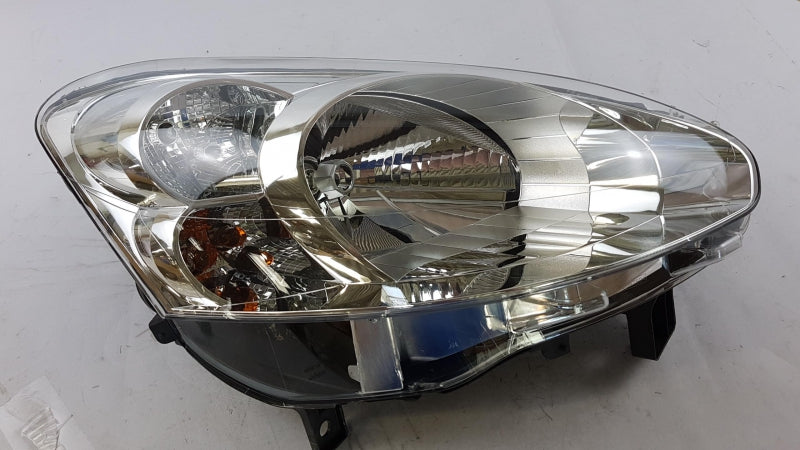 PEUGEOT/CITROEN Headlight 9677202380