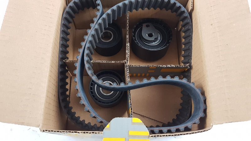 RENAULT Timing Belt Kit 7701477184