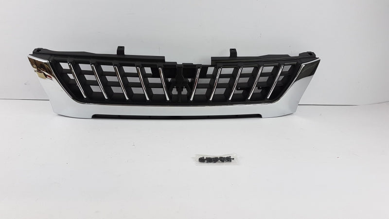 MITSUBISHI Radiator Grille MR439501