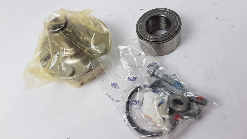 FORD Wheel Bearing Kit 5244087