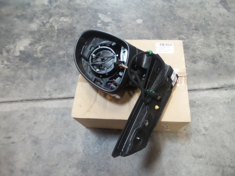 VAG Housing, Outside Mirror 7N1857508C9B9