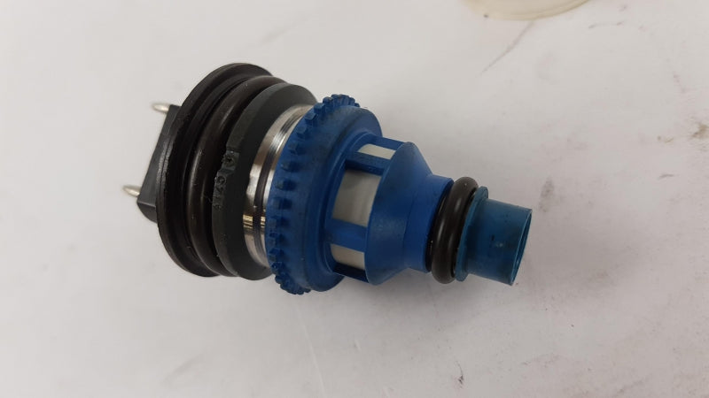 RENAULT Injector 7701035582