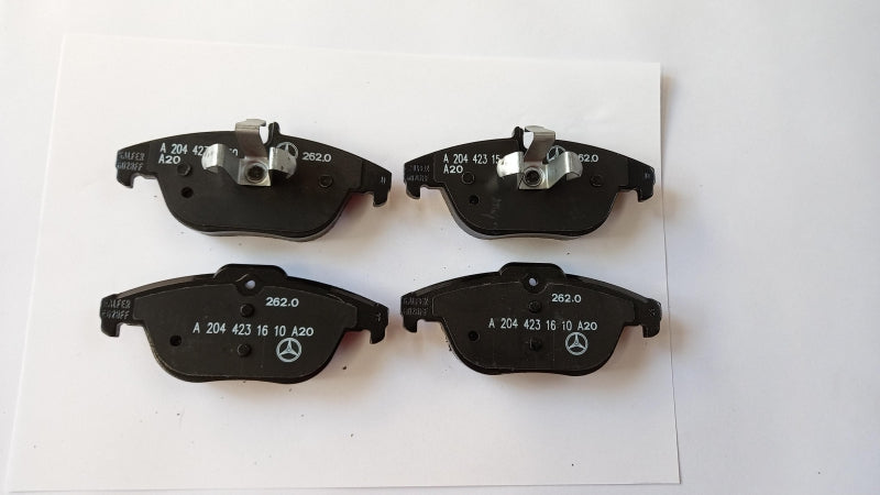 MERCEDES-BENZ Brake Pad Set A0074206220