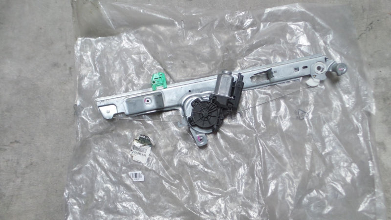 RENAULT Window Lift 8201010936