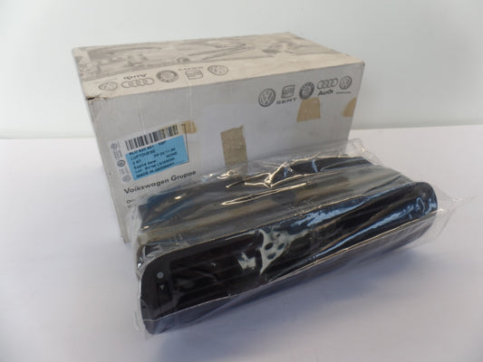 VAG Air Duct 8L08209515BP
