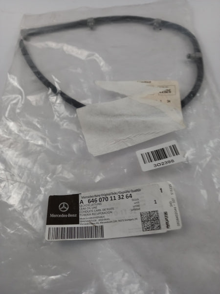 MERCEDES-BENZ Hose, Fuel Overflow A646070113264
