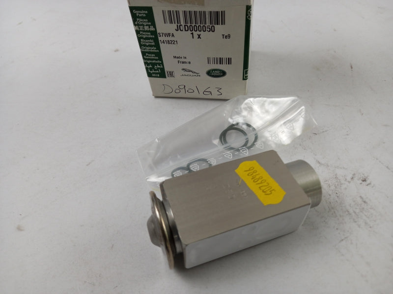 LAND ROVER Expansion Valve, Air Conditioning JQD000050