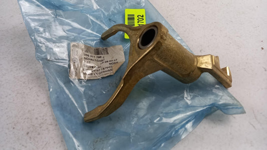 bfb94105ca1b88d9eaba04a173c5f53d