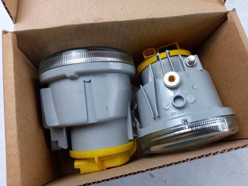 PEUGEOT/CITROEN Fog Light Set 9682R2