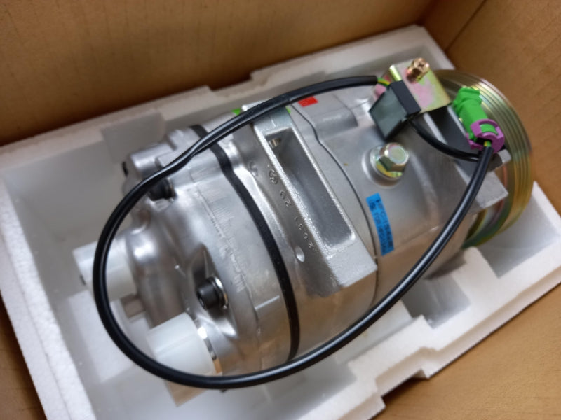 VAG Compressor, Air Conditioning 8D0260805M
