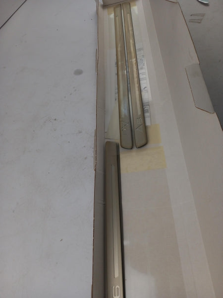 VAG Sill Trim Set 4F5071305
