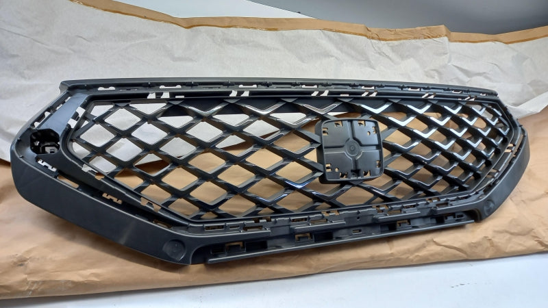 VAG Radiator Grille 5FJ853654C64K