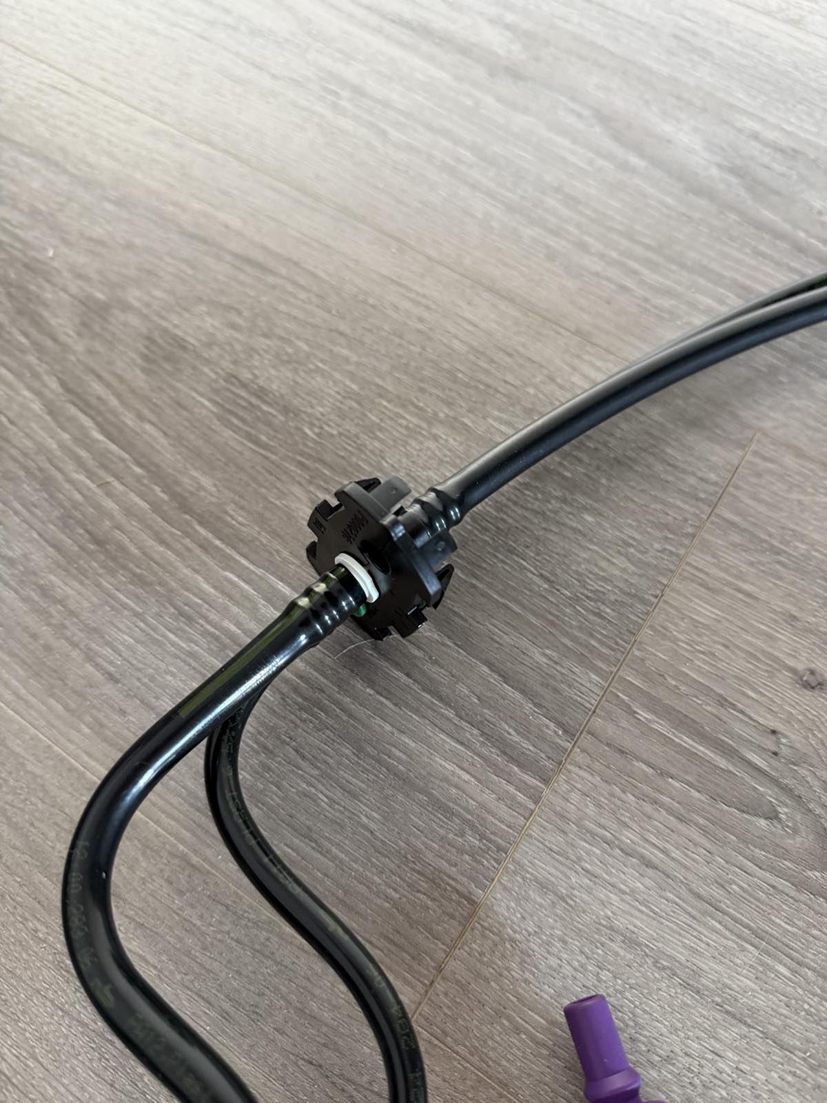 Peugeot Citroen 2.0 HDi Fuel Supply Return Line Pipe Feed Hose 1579AT Genuine
