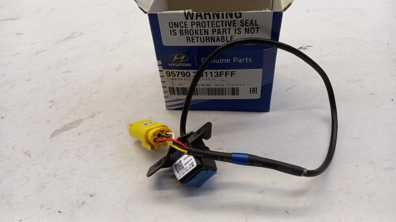 HYUNDAI/KIA View Camera 957902S113FFF