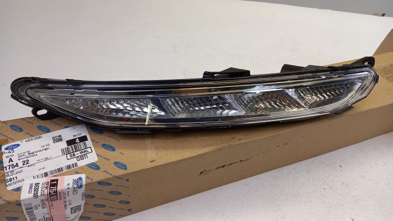 FORD Daytime Running Light 1754922