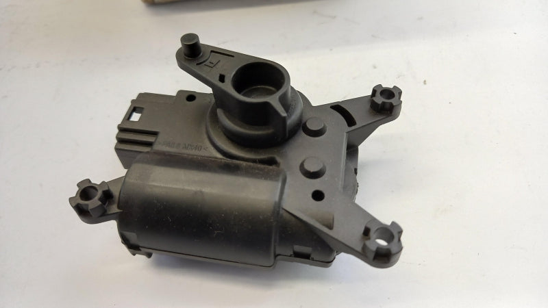 VAG Servomotor 7L0907511AJ