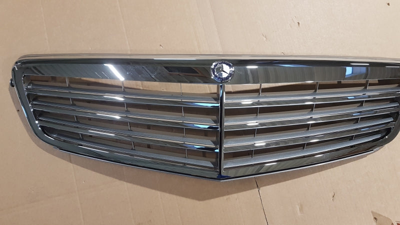 MERCEDES-BENZ Radiator Grille A20488014837246