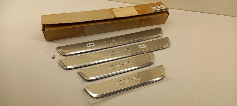 MAZDA Sill Trim Set KSD4V1370